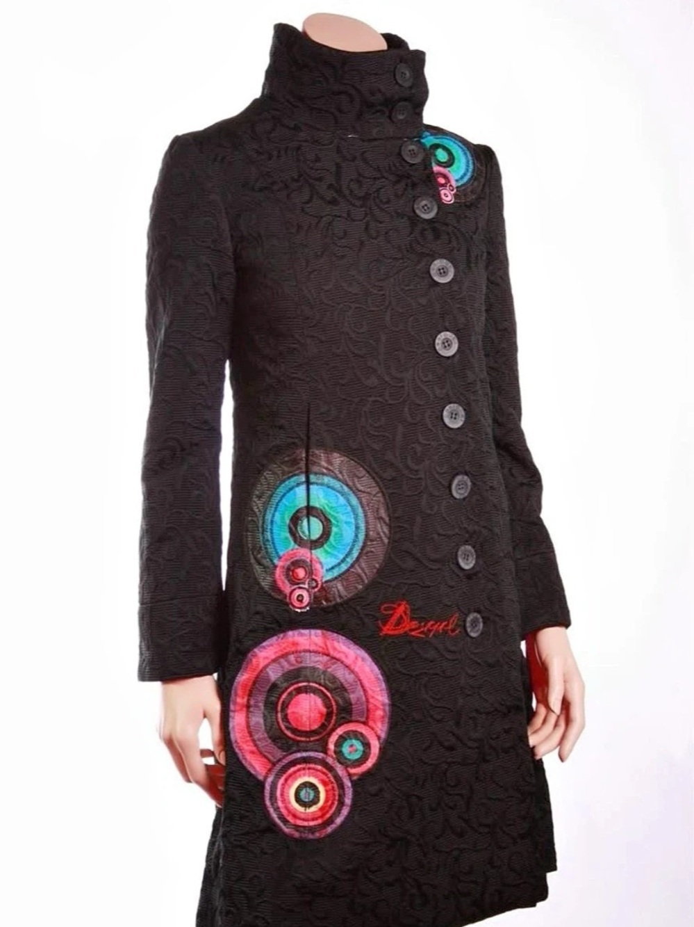 Vintage in excellent condition Desigual Women's Black Abstract Embroidered Coat
